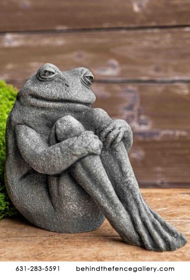 Fern the Sitting Stone Frog Statue - Click Image to Close
