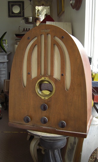 Antique Radio ''Philco'' - Click Image to Close