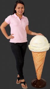 Hard Ice Cream Cone (on stand)