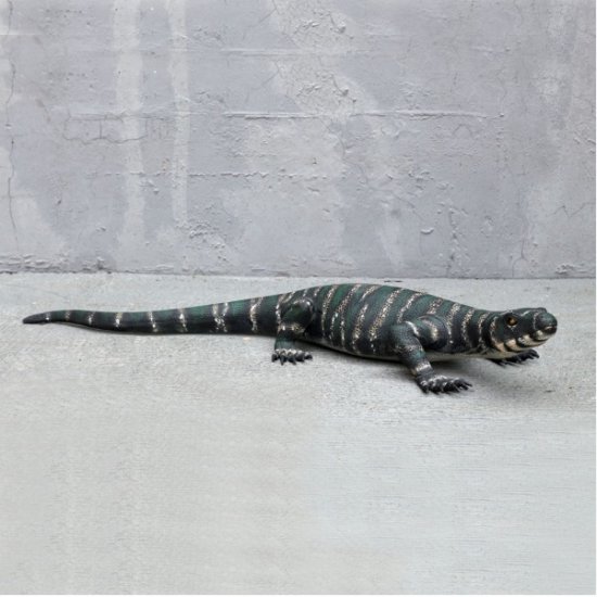Lizard Lace Monitor Statue - Click Image to Close