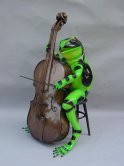 Frog with Cello
