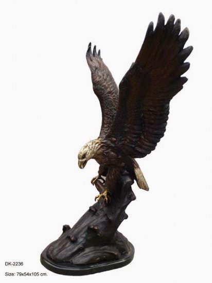 Eagle Catching Fish 42" - Click Image to Close