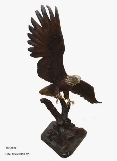 Flying Eagle on Tree 43" - Click Image to Close