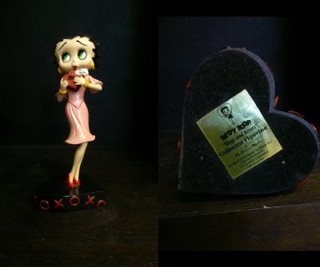 Betty Boop "Hugs and Kisses"