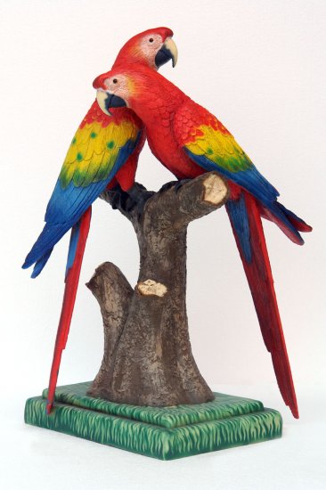 Scarlet Macaw Lover 3ft. / Fiberglass - Click Image to Close