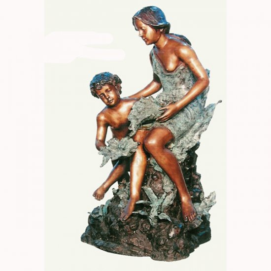 Bronze Mother and Son Fountain - Click Image to Close