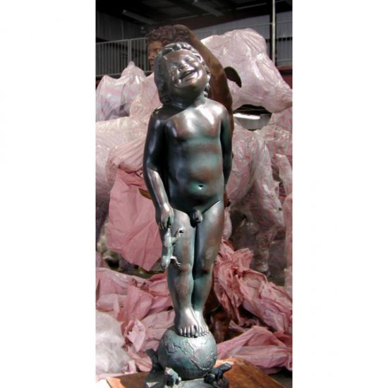 Bronze ' Little Boy holding a Frog peeing, Fountain ' - Click Image to Close