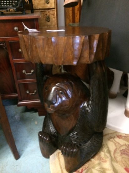Wooden Bear End Table - Click Image to Close