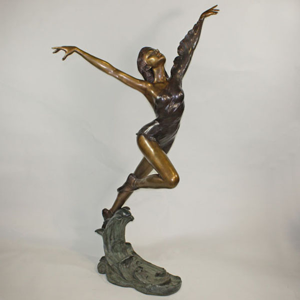 Wood sculpture, full-size Janger Dancer | Wood sculpture 